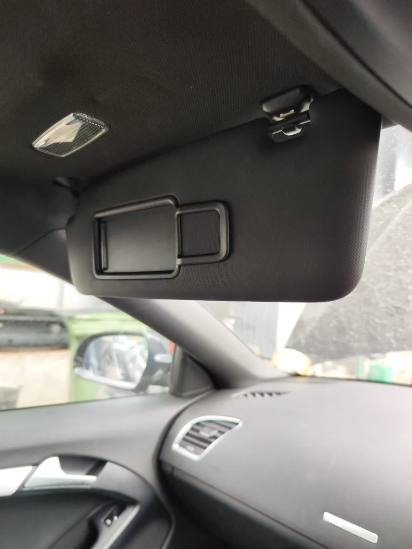 Foto de PARASOL IZQUIERDO AUDI A5 COUPE (8T) 2.0 16V TDI (170 CV / 125 KW)
