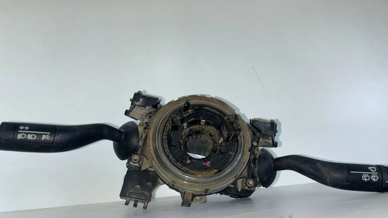 Foto de MANDO MULTIFUNCION VOLKSWAGEN PHAETON (3D2/3D8) referencia 7995517
