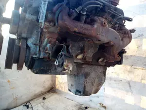 Foto de MOTOR COMPLETO CHRYSLER JEEP GR.CHEROKEE (ZJ)/(Z) 5.2 V8 CAT (211 CV / 155 KW) referencia ELF foto 10