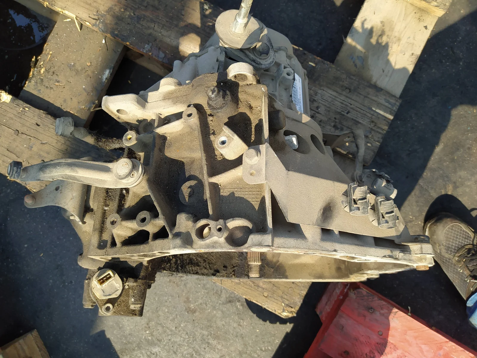Foto de CAJA CAMBIOS PEUGEOT 206 referencia 20DL12