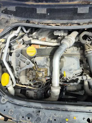 Foto de MOTOR COMPLETO RENAULT MEGANE II GRANDTOUR 1.5 dCi Diesel CAT (86 CV / 63 KW) referencia K9K724 foto 2