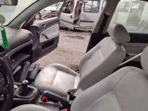 Foto de CINTURON SEGURIDAD DELANTERO DERECHO VOLKSWAGEN PASSAT BERLINA (3B3) 1.9 TDI (131 CV / 96 KW) referencia 3B1857706H FKZ foto 2