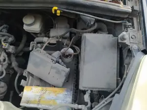 Foto de CAJA RELES / FUSIBLES OPEL CORSA D 1.3 16V CDTI (75 CV / 55 KW) referencia 93196921 foto 2