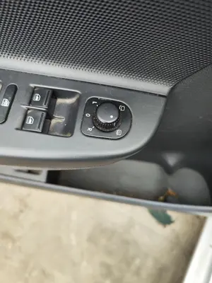 Foto de MANDO RETROVISOR VOLKSWAGEN GOLF V (1K1)(10.2003) 1.4 16V TSI (170 CV / 125 KW)