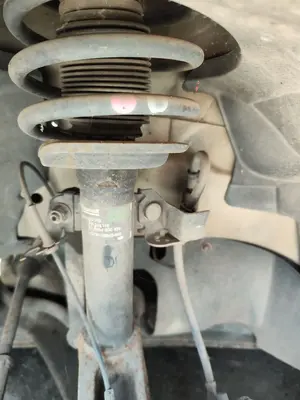Foto de AMORTIGUADOR DELANTERO DERECHO FORD MONDEO BERLINA (GE) 2.0 TDCi CAT (131 CV / 96 KW) referencia 1305642