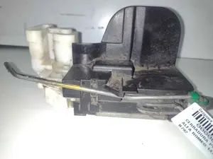 Foto de CERRADURA PUERTA TRASERA IZQUIERDA ALFA ROMEO 147 (190) referencia B792