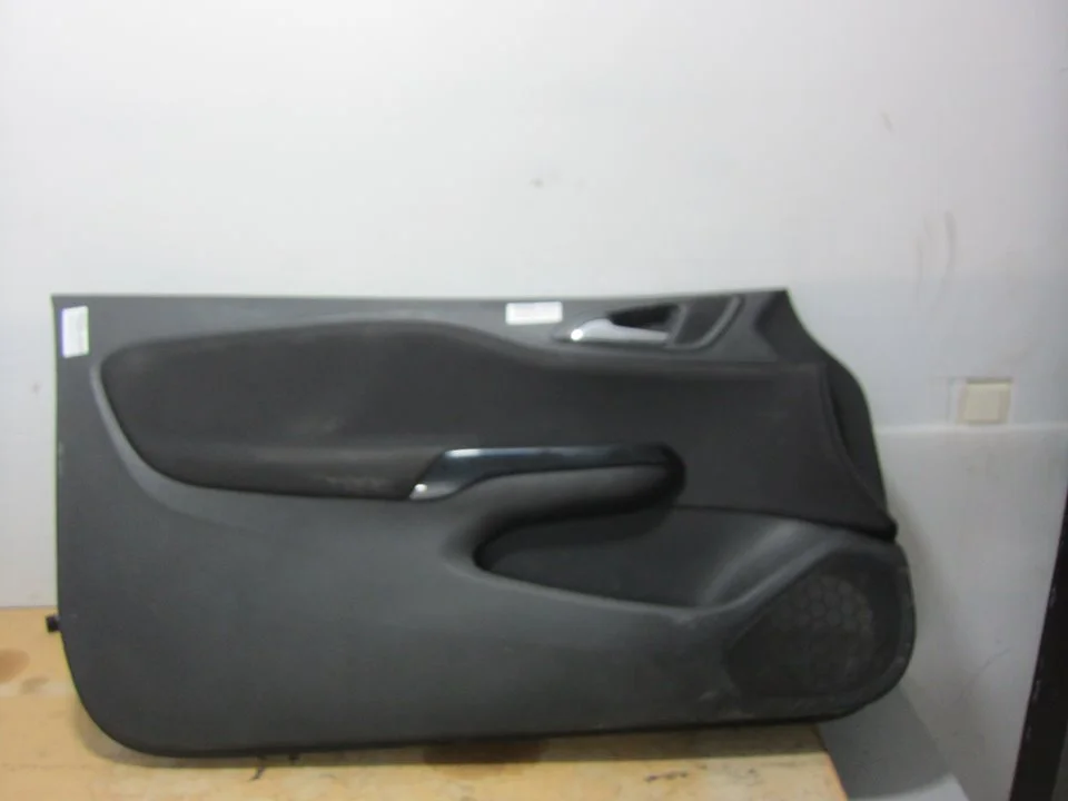 Foto de GUARNECIDO PUERTA DELANTERA IZQUIERDA OPEL CORSA E 1.2 (69 CV / 51 KW) referencia 454275993