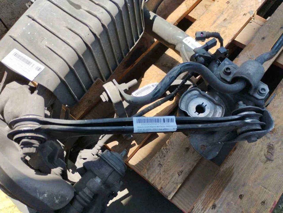 Foto de BRAZO SUSPENSION INFERIOR TRASERO IZQUIERDO AUDI A5 COUPE (F53) 2.0 16V TDI (190 CV / 140 KW) referencia 4M0505291D