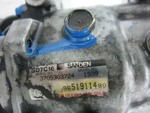 Foto de COMPRESOR AIRE ACONDICIONADO PEUGEOT PARTNER TEPEE 1.6 16V HDi CAT (9HT / DV6BTED4) (75 CV / 55 KW) referencia 9825868180 foto 9