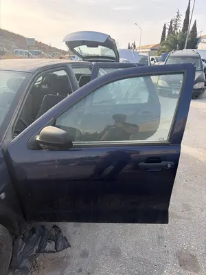 Foto de PUERTA DELANTERA IZQUIERDA SEAT CORDOBA BERLINA (6K2)