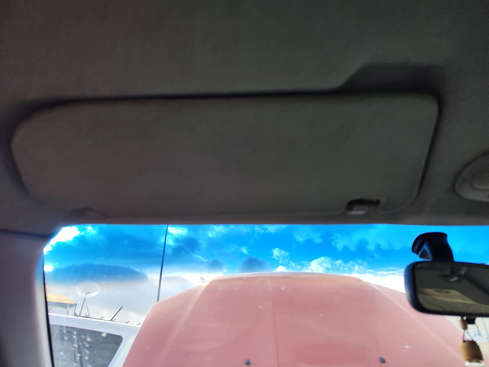 Foto de PARASOL IZQUIERDO CHEVROLET KALOS 1.2 CAT (72 CV / 53 KW)