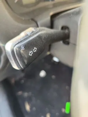 Foto de MANDO INTERMITENTES VOLKSWAGEN GOLF IV BERLINA (1J1)(10.1997) 2.0  (116 CV / 85 KW)