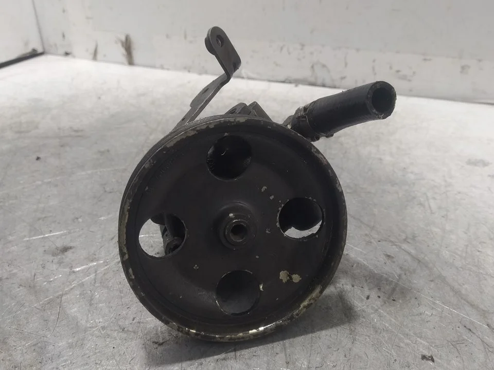 Foto de BOMBA DIRECCION CITROEN C5 BERLINA 2.0 HDi CAT (RHR / DW10BTED4) (136 CV / 100 KW) referencia 9637000880
