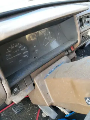 Foto de CUADRO INSTRUMENTOS NISSAN VANETTE (C220) 2.0 Diesel (67 CV / 49 KW)