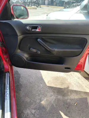 Foto de GUARNECIDO PUERTA DELANTERA DERECHA VOLKSWAGEN GOLF IV BERLINA (1J1)(10.1997) 1.9 TDI (90 CV / 66 KW)