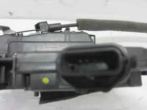 Foto de CERRADURA PUERTA TRASERA DERECHA NISSAN MICRA (K14) 0.9 CAT (90 CV / 66 KW) referencia 825005FA0A foto 6