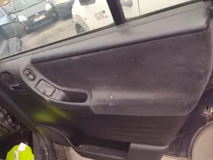 Foto de GUARNECIDO PUERTA TRASERA DERECHA OPEL ZAFIRA A 2.0 DTI (101 CV / 74 KW) referencia 13141891