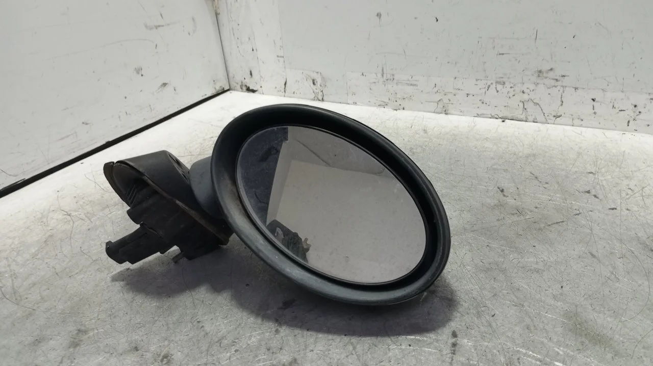 Foto de RETROVISOR DERECHO MINI MINI (R50,R53) 1.6 16V CAT (116 CV / 85 KW) referencia 015650