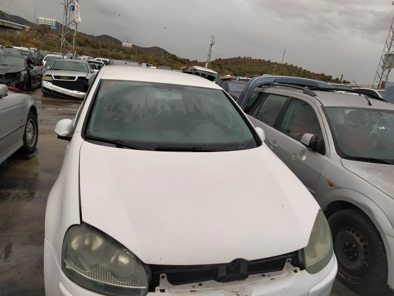 Foto de CAPO VOLKSWAGEN GOLF V (1K1)(10.2003) 1.9 TDI (105 CV / 77 KW) referencia 1K0823031J