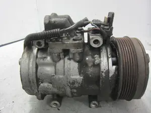 Foto de COMPRESOR AIRE ACONDICIONADO MERCEDES-BENZ 190 (BM 201) 2.0 CAT (118 CV / 87 KW) referencia 003131701 foto 8