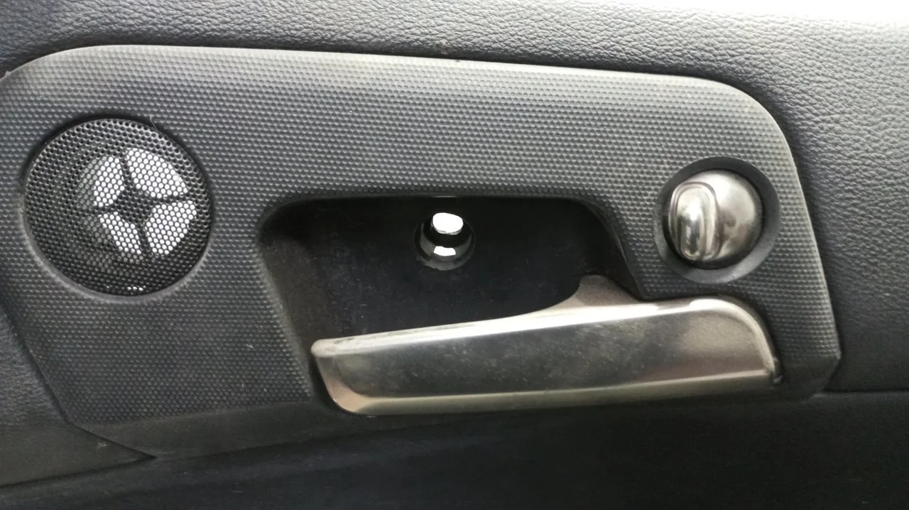 Foto de MANETA INTERIOR DELANTERA DERECHA SSANGYONG KYRON 2.0 (141 CV / 104 KW) referencia 72421090002