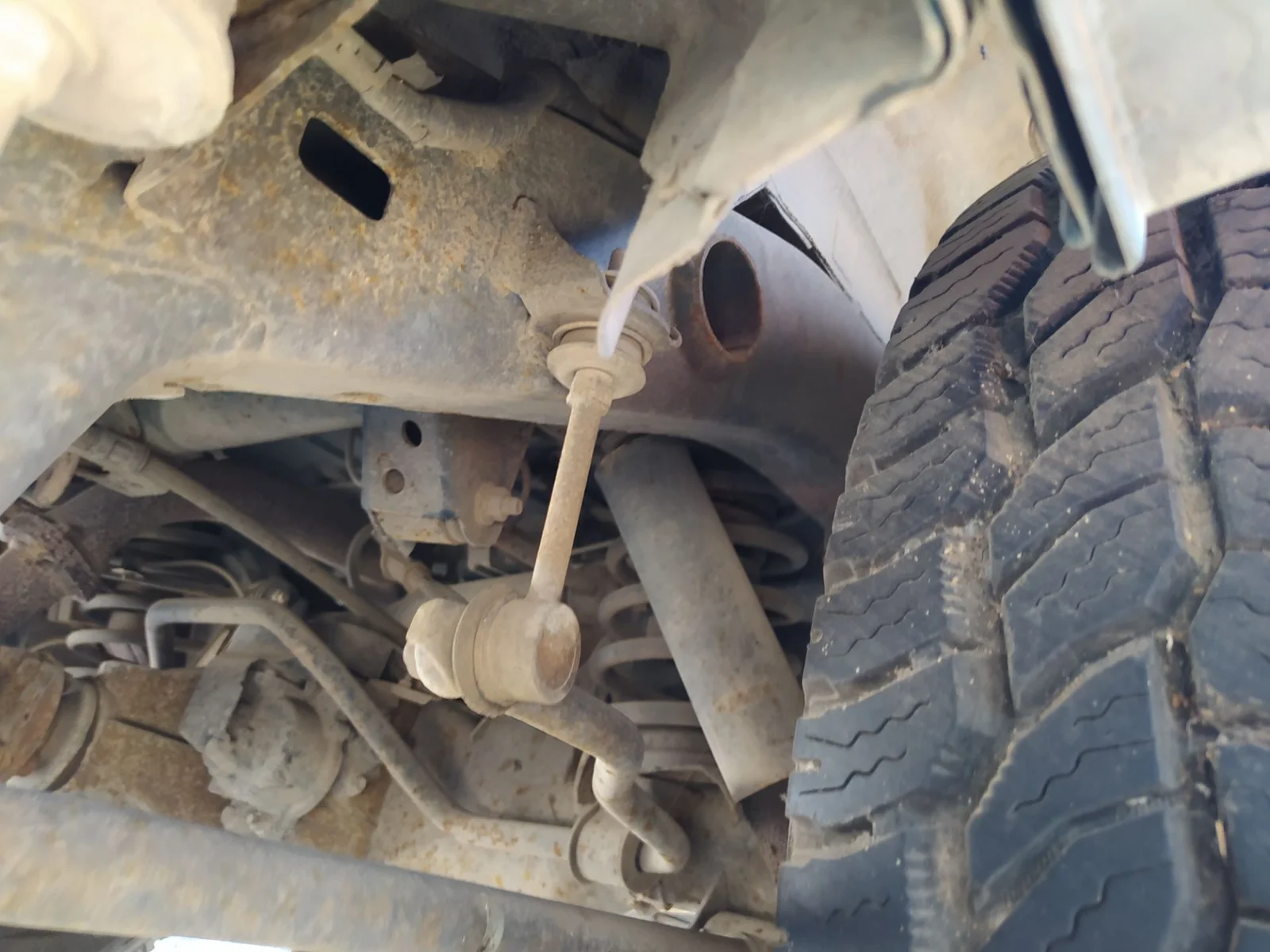 Foto de BRAZO SUSPENSION TRASERO DERECHO TOYOTA LAND CRUISER (J9) 3.0 Turbodiesel (125 CV / 92 KW)
