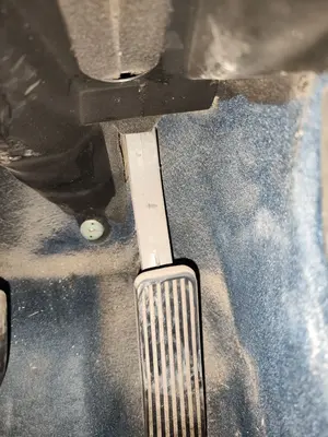 Foto de PEDAL ACELERADOR MERCEDES-BENZ CLASE E (BM 210) BERLINA 3.0 Turbodiesel CAT (177 CV / 130 KW)