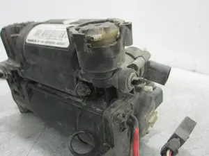 Foto de BOMBA SUSPENSION MERCEDES-BENZ CLASE S (BM 220) BERLINA 5.0 V8 24V CAT (306 CV / 225 KW) referencia 211320030401 foto 9