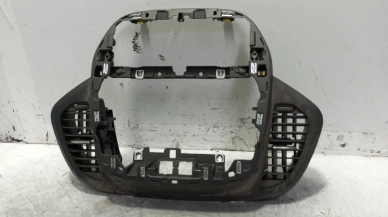 Foto de NO IDENTIFICADO RENAULT CAPTUR I 1.5 dCi Diesel FAP (110 CV / 81 KW) referencia 682602532R
