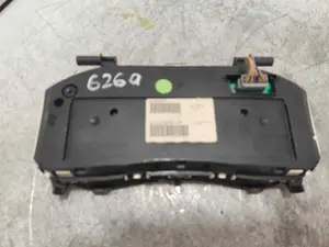 Foto de CUADRO INSTRUMENTOS RENAULT CLIO III 1.2 (75 CV / 55 KW) referencia 8200305019F foto 2