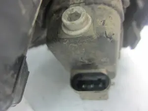Foto de FARO DERECHO RENAULT KANGOO I (F/KC0) 1.9 dCi Diesel CAT (80 CV / 59 KW) referencia 7700308025 foto 3