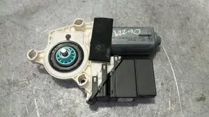 Foto de MOTOR ELEVALUNAS TRASERO IZQUIERDO SEAT TOLEDO (5P2) 1.9 TDI (105 CV / 77 KW) referencia 5P0839461A foto 4