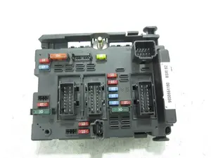 Foto de CAJA RELES / FUSIBLES PEUGEOT 206 1.4  (75 CV / 55 KW) referencia 9650664180