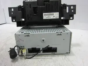 Foto de PANTALLA MULTIFUNCION FORD FOCUS SPORTBREAK (CB8) 1.6 TDCi CAT (95 CV / 70 KW) referencia F1FT18B955 foto 7