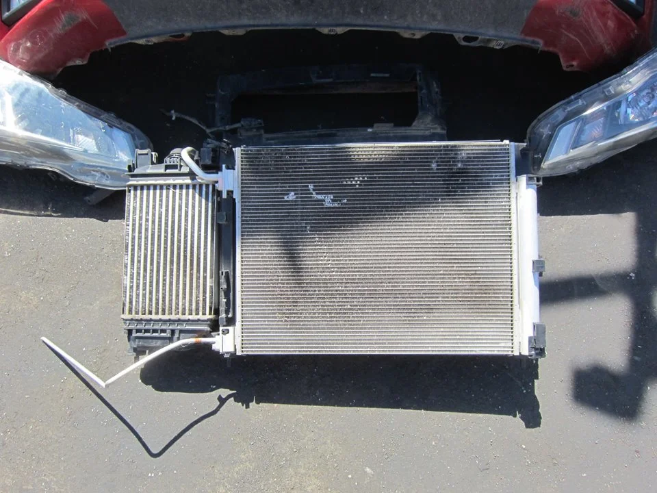 Foto de CONDENSADOR / RADIADOR AIRE ACONDICIONADO NISSAN MICRA (K14) 0.9 CAT (90 CV / 66 KW) referencia 921005FA0A