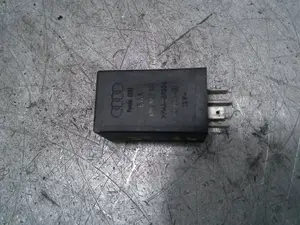 Foto de RELE AUDI A3 (8L) 1.9 TDI (101 CV / 74 KW) referencia 4D0907131
