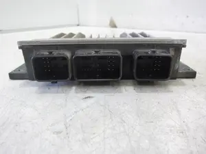 Foto de CENTRALITA MOTOR UCE RENAULT CLIO III 1.5 dCi Diesel (106 CV / 78 KW) referencia 8200399038 foto 6