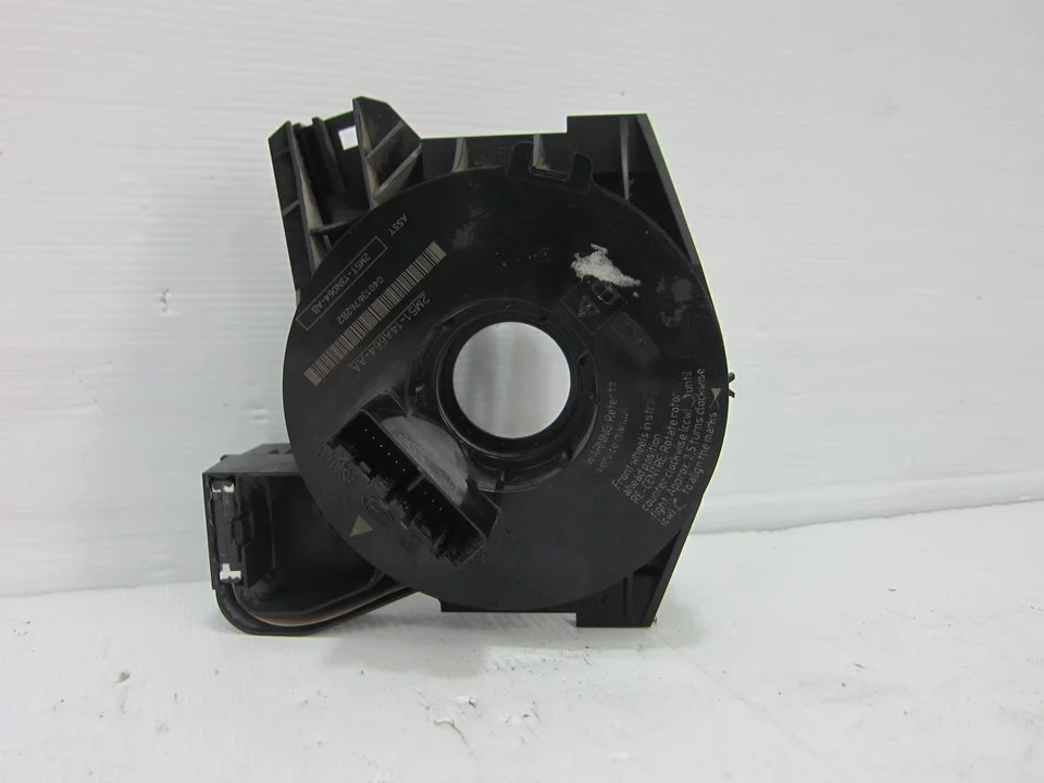 Foto de ANILLO AIRBAG FORD FOCUS BERLINA (CAK) 1.8 TDCi CAT (101 CV / 74 KW) referencia 2M5114A664AA