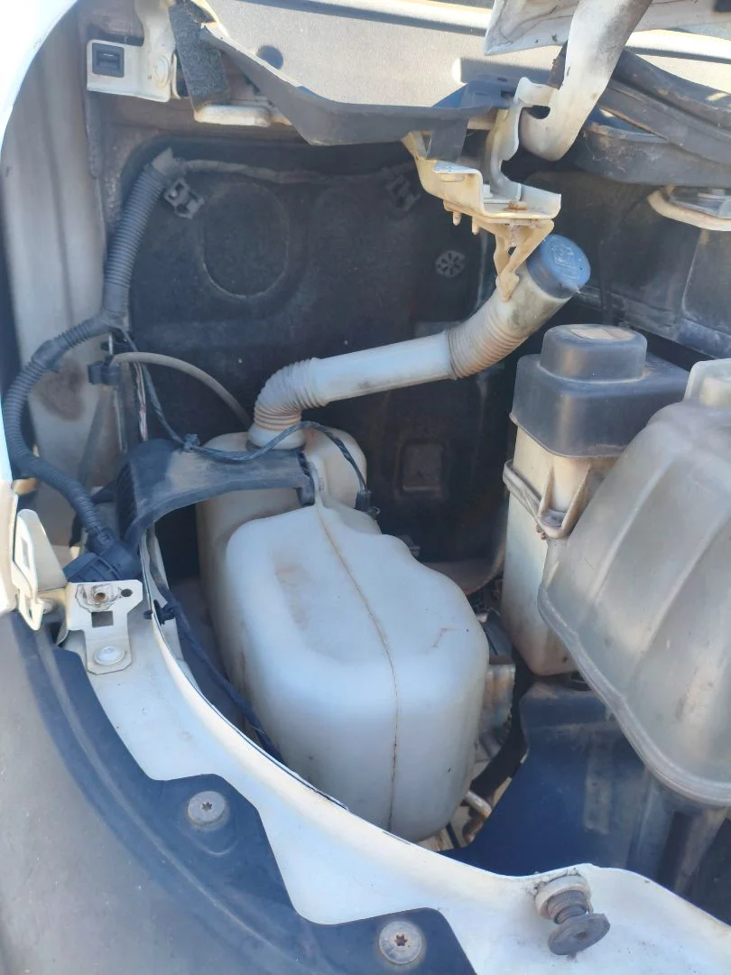 Foto de DEPOSITO LIMPIA FIAT DUCATO 3 FURGÓN 33 2.2 JTD CAT (101 CV / 74 KW) referencia 1348579080