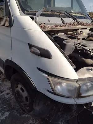 Foto de ALETA DELANTERA DERECHA IVECO DAILY FURGÓN 2.3 Diesel (97 CV / 71 KW)
