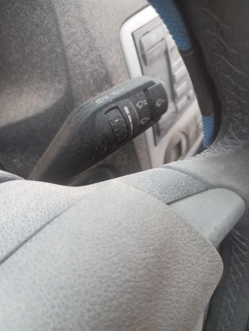 Foto de MANDO LIMPIA FORD FOCUS BERLINA (CAP) 1.6 TDCi CAT (109 CV / 80 KW)