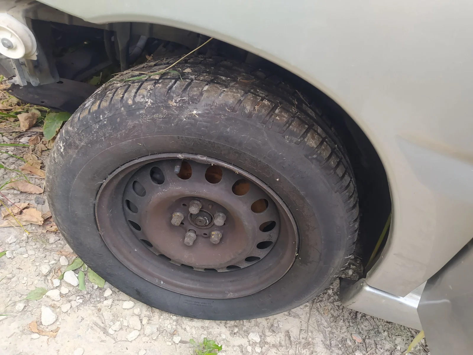Foto de BRAZO SUSPENSION DELANTERO IZQUIERDO PEUGEOT EXPERT FURGÓN COMFORT (1995) 2.0 HDi (109 CV / 80 KW)