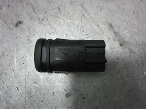 Foto de INTERRUPTOR FORD FIESTA BERLINA (DX) 1.3 CAT (60 CV / 44 KW) referencia D3L0A foto 4
