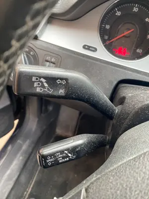 Foto de MANDO MULTIFUNCION VOLKSWAGEN PASSAT BERLINA (3C2) 2.0 TDI (140 CV / 103 KW) foto 1