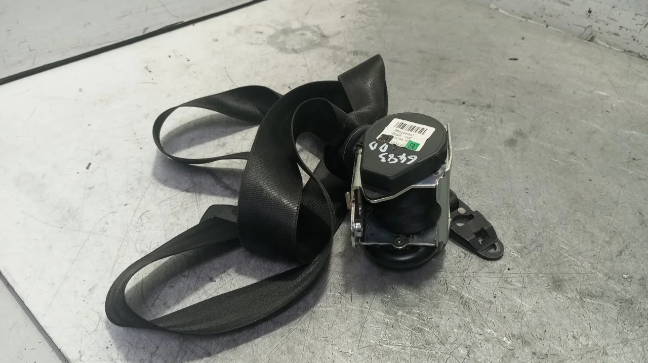Foto de CINTURON SEGURIDAD DELANTERO DERECHO AUDI A4 AVANT (8E) 3.0 V6 24V TDI (233 CV / 171 KW) referencia 560788501