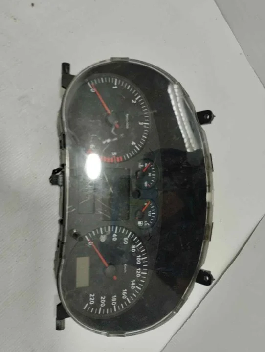 Foto de CUADRO INSTRUMENTOS SEAT IBIZA (6K1) 1.9 TDI (90 CV / 66 KW) referencia 88311292
