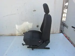 Foto de ASIENTO DELANTERO DERECHO AUDI A2 (8Z) 1.4 16V (75 CV / 55 KW) referencia 62140166 foto 9