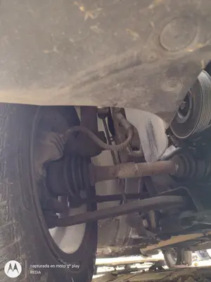 Foto de BRAZO SUSPENSION DELANTERO DERECHO PEUGEOT 206 1.4 HDi (68 CV / 50 KW)