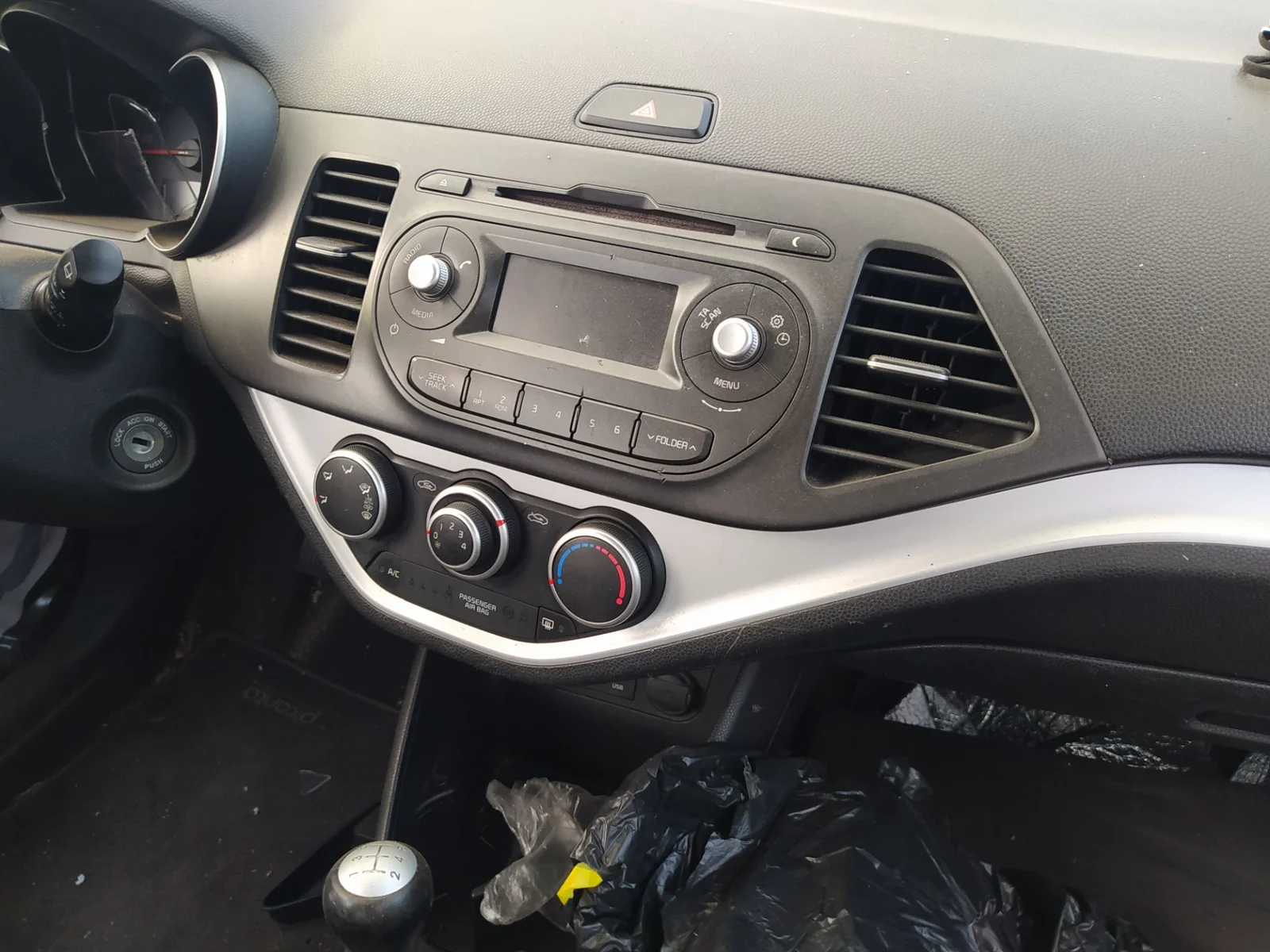 Foto de MANDO CALEFACCION / AIRE ACONDICIONADO KIA PICANTO (TA) 1.0 CAT (65 CV / 48 KW)