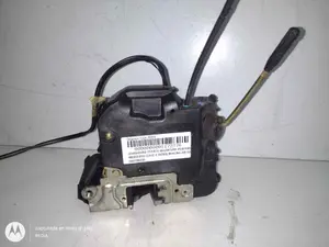 Foto de CERRADURA PUERTA DELANTERA DERECHA MERCEDES-BENZ CLASE C (BM 203) BERLINA 2.2 CDI CAT (143 CV / 105 KW) referencia 2037200235 foto 2